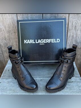 KARL LAGERFELD PARIS Womens
Black Rhinestone Chained Strap Size 6.5 BIB Sleek